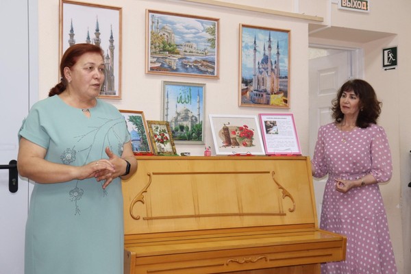 Открытие художественной выставки «Праздник Веры и Разума»
