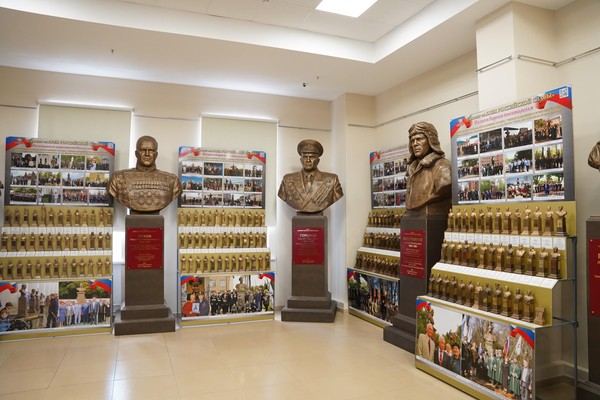 Выставка «Аллея Российской Славы»