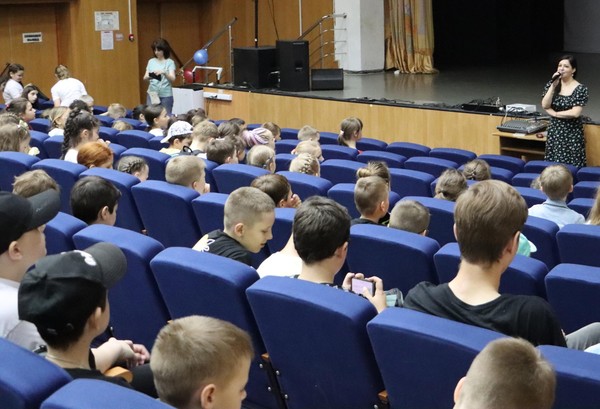 Кино-утренник «Семья – единство помыслов и дел»