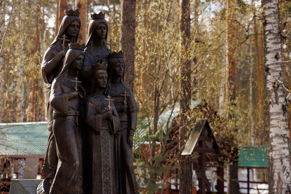 Ганина яма и Храм на Крови
