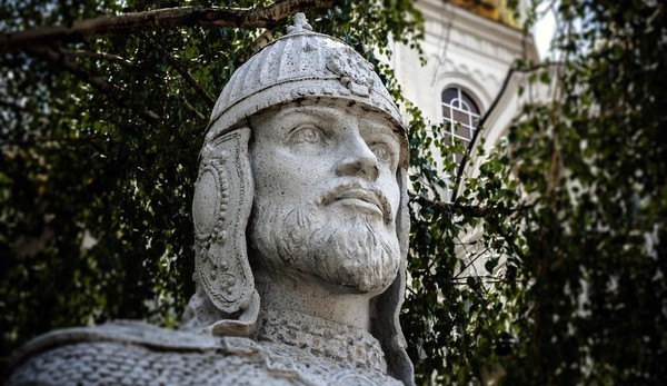 «История великих побед»