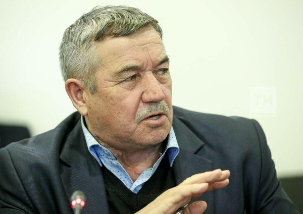 «Иронический реализм в творчестве писателя»