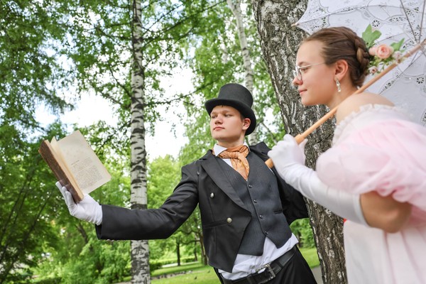 Онлайн-фотоконкурс на лучший литературный образ «Ожившая книга»