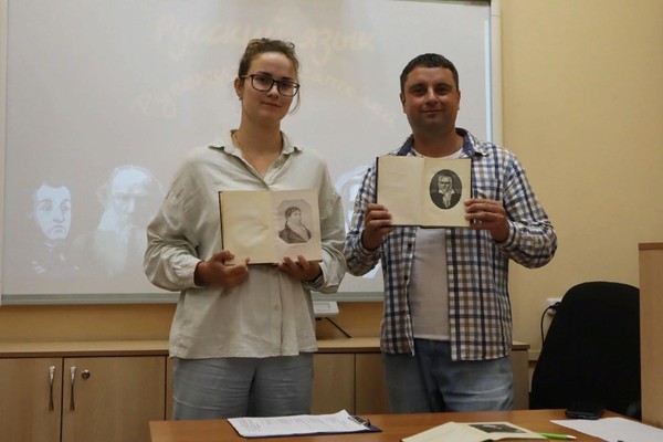Лекция-беседа «Книга или кино. Евгений Онегин»