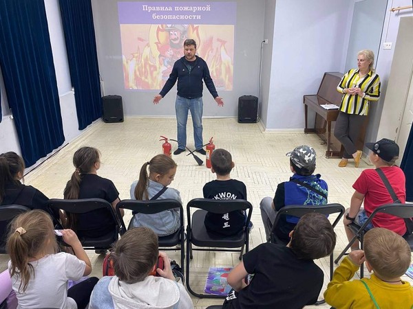 «У воды без беды» тематическая программа, в рамках проекта «Лето в Подмосковье»