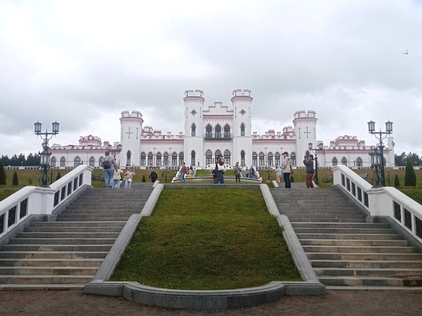 Трансфер из Минска в Коссовский и Ружанский дворцы