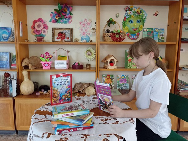 Литературный ринг «Улыбнулись книжки – к нам пришли детишки!»
