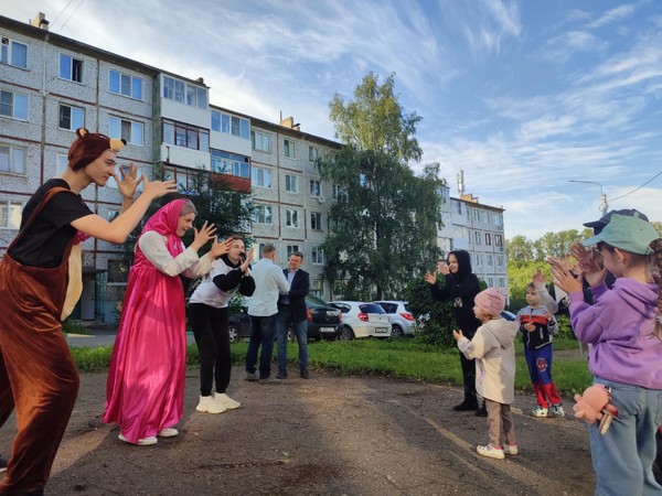 Развлекательная программа «Лето во дворах»