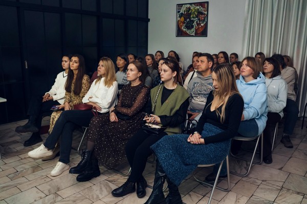 Лекция «Секреты макияжа русских красавиц: от Древней Руси до XX века»