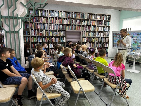 Встреча с Григорием Кайгородовым «Знакомство с новой книгой «Насекомые. Жуки и бабочки»