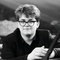 Pianissimo. Петр Акулов