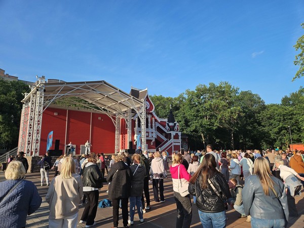 Дискотека «Терем FM» в парке Ветеранов