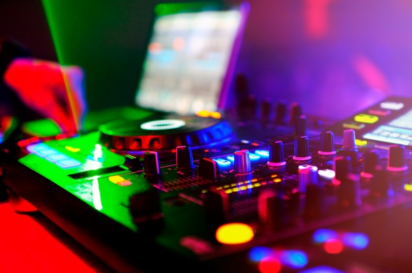 Zorka sunDAY Session w/ Rubicunda & Thunderlab