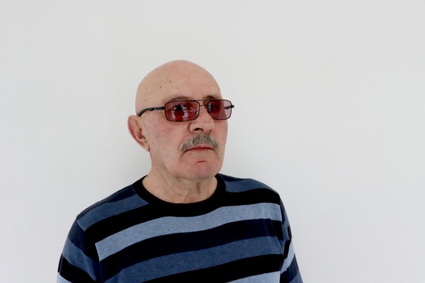 Магомедрасул Газимагомедов читает Е. Евтушенко «Зашумит ли клеверное поле»