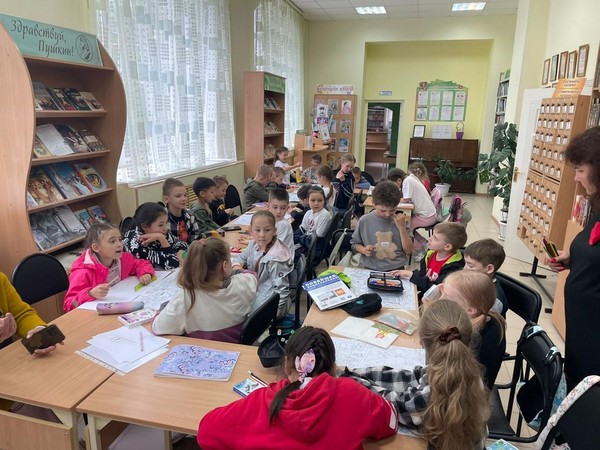 Слушание, беседа о прочитанном, рисование по мотивам «Вообразилия»
