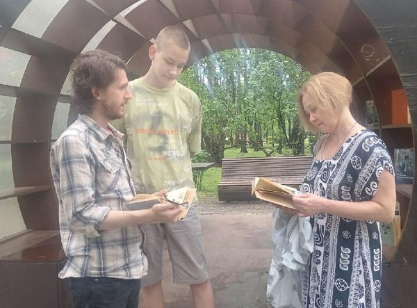 Познавательный час «Крылья для Родины»
