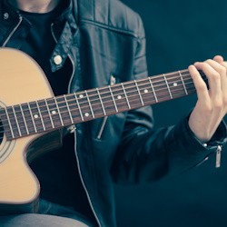 Летний Вайб: Музыкальный квартирник