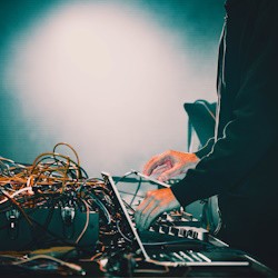 Noiseroom: Призма. Аудиовизуальный концерт