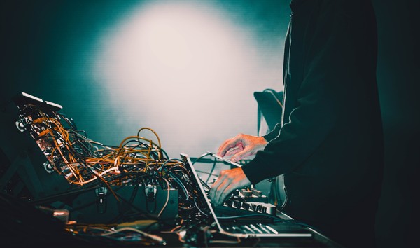 Noiseroom: Призма