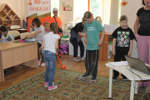 Спортивный час в библиотеке «День веселых затей»