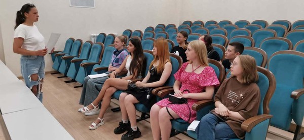 Музыкальная гостиная «Уникальные люди. Зайцев Николай Вячеславович»