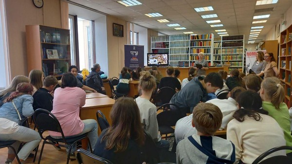 Информационно-игровая программа «Путешествие в город дорожных знаков»