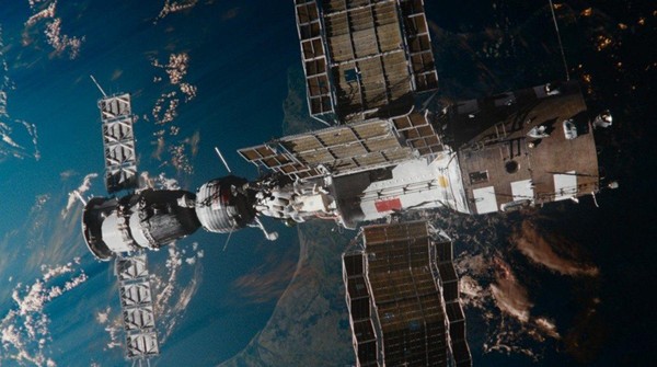 Показ кинофильма «Салют-7»