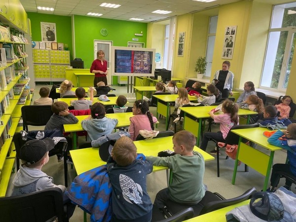 Экскурсия по библиотеке «Из истории словесности»