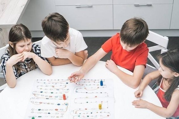 Игровая программа «Кубик за кубиком»