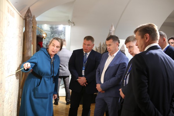 Лекция «О чем могут рассказать деревни и кладбища»