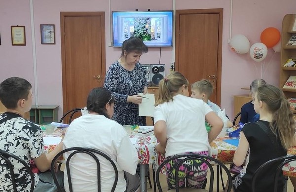 Мастер–класс «Веселая палитра: Одуванчик – желто–беленький обманщик»