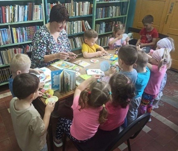 Экскурсия «О книге и библиотеке»