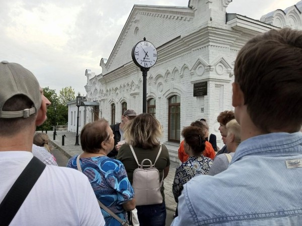 Экскурсия «От дома купцов Лихушиных до аптеки Турминского»