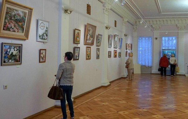 Открытие выставки «Сказочные образы и реальность»