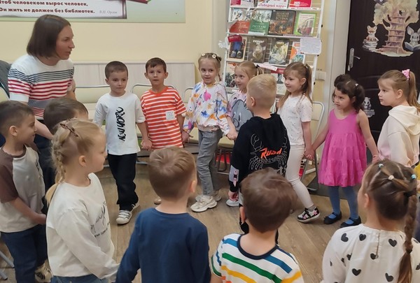 Литературный обзор «Книжки из бабушкиного сундучка»