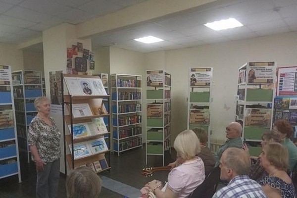 Литературно-музыкальный вечер «Два голоса одной эпохи»