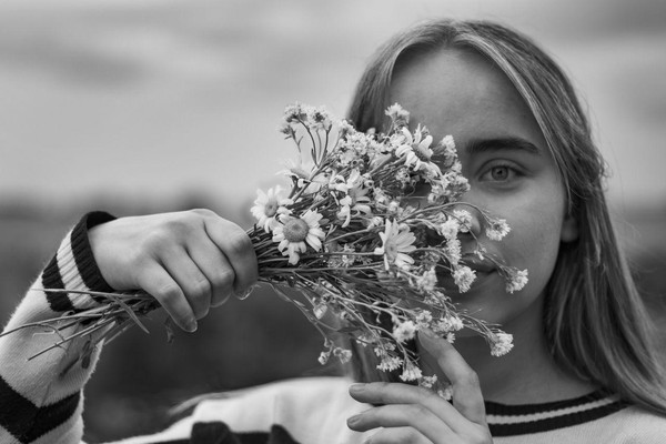 Выставка фоторабот «Скажи, как меня ты любишь?»