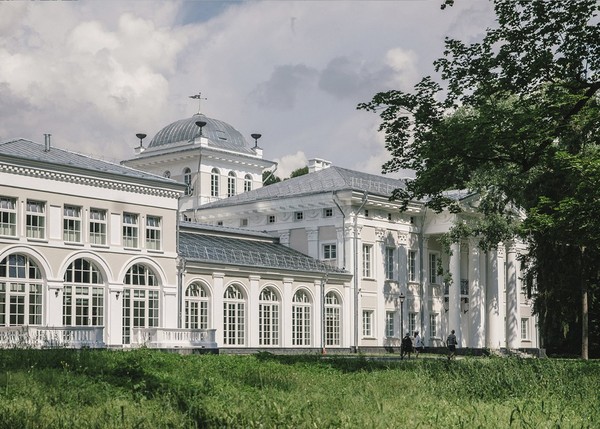 Трансфер из Минска — в усадьбу Булгаков в Жиличах