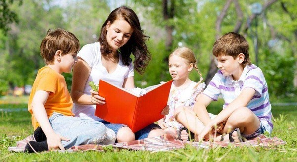 «У книжек нет каникул»
