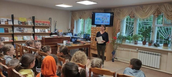 Семейный вечер альбом «От семьи тропинка к роду и народу»
