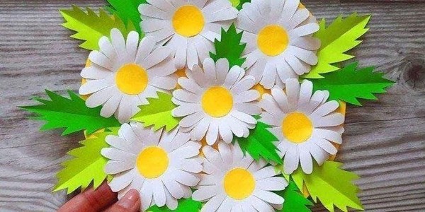 Мастер-класс «Открытка с букетом ромашек»