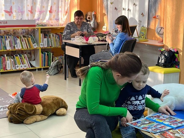Громкие чтения «Чтение в кругу семьи»