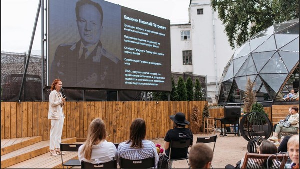 «Королева кривой»: как Заха Хадид изменила мир архитектуры