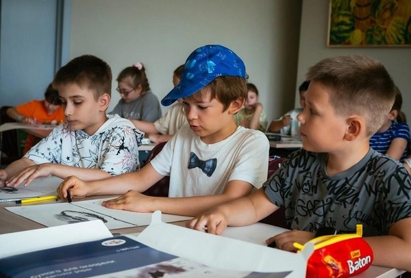 Конкурс художественного творчества «Семейные каникулы»