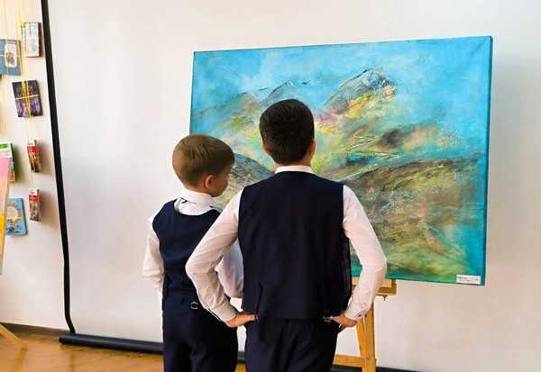 Выставка «Абстракция без рамок»
