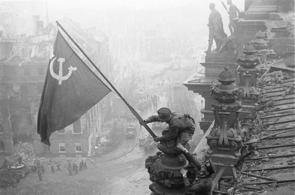 Дорогами войны и мира Евгения Халдея