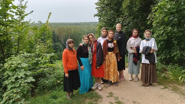 Студенты-реставраторы осваивают мастерство в стенах монастыря