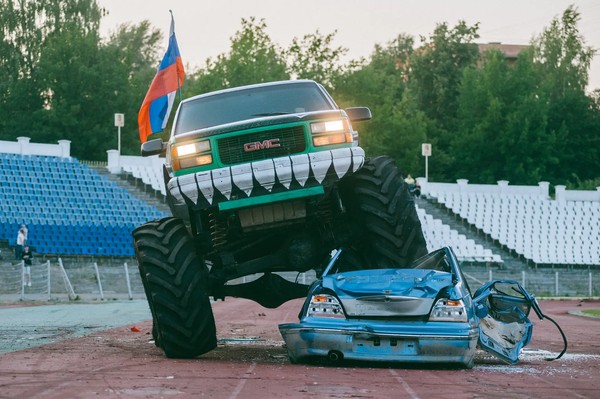 Шоу каскадёров
