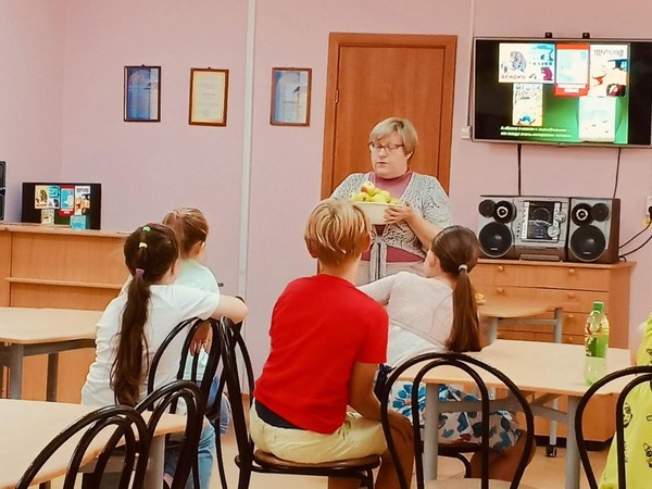 Литературно–познавательная тропинка «Сочное, хрустящее – чудо настоящее!»