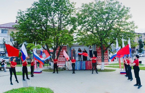 Праздничная программа «Тебе любимый город!»